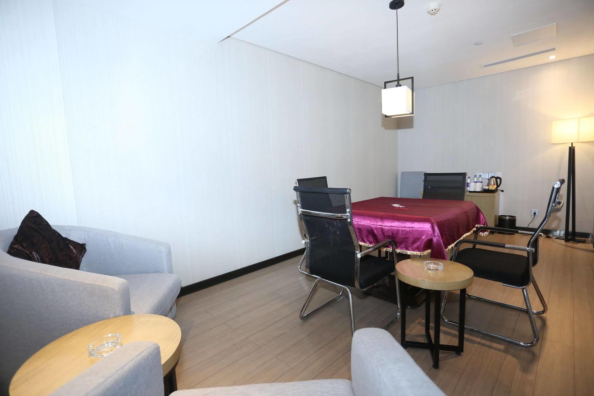 Echarm Hotel Zhengzhou High Tech Zone Buitenkant foto