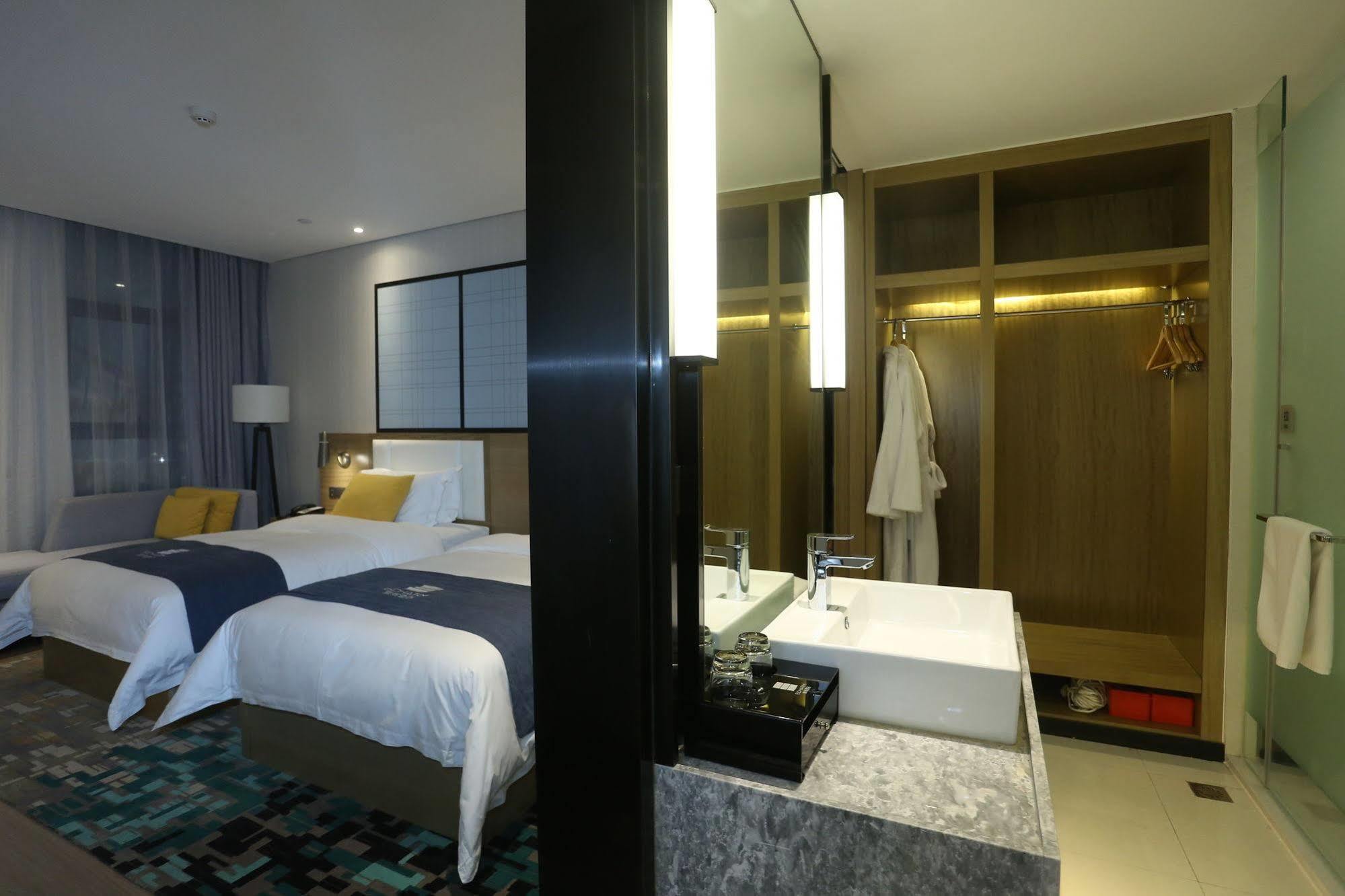 Echarm Hotel Zhengzhou High Tech Zone Buitenkant foto
